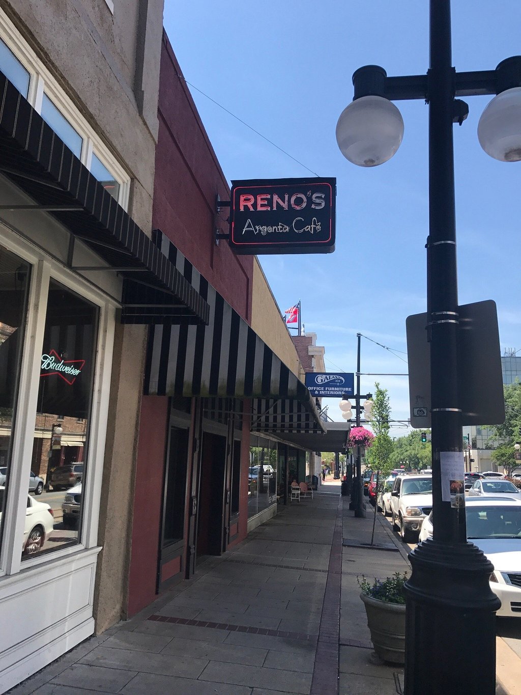 Reno`s Argenta Cafe